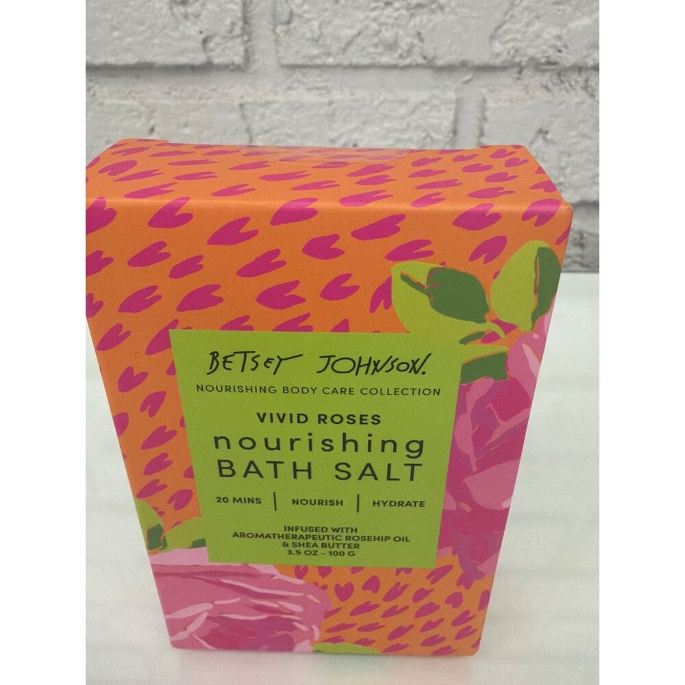 Betsey Johnson Vivid Roses Nourishing Bath and Body 4 PCS Set - Picture 3 of 7